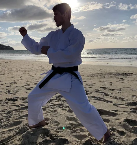 Miniatura 8 de Hawk Sports Karate Uniform for Kids & Adults Lightweight Student Karate Gi Martial Arts Uniform with Belt