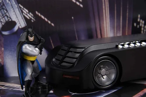 Miniatura 5 de Jada Toys 1:24 Batman Animated Series Batmobile - Coche fundido a presión con figura de Batman de 2.75 pulgadas, juguetes para niños y adultos