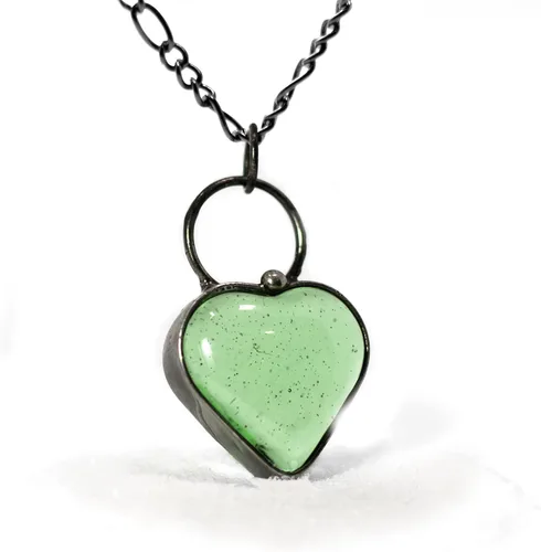 Miniatura 13 de Handmade Glass Chunky Heart Necklace