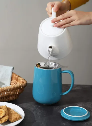 Miniatura 9 de Sweese Taza de té de porcelana de 20 onzas con infusor y tapa, taza de té de hojas sueltas, regalos para amantes del té, blanco y azul acero