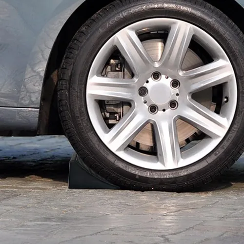 Miniatura 5 de Fasmov Paquete de 2 calcetas de rueda de goma maciza resistentes, calcetas de alta calidad para automóvil, remolques de viaje, RV, camión y ATV