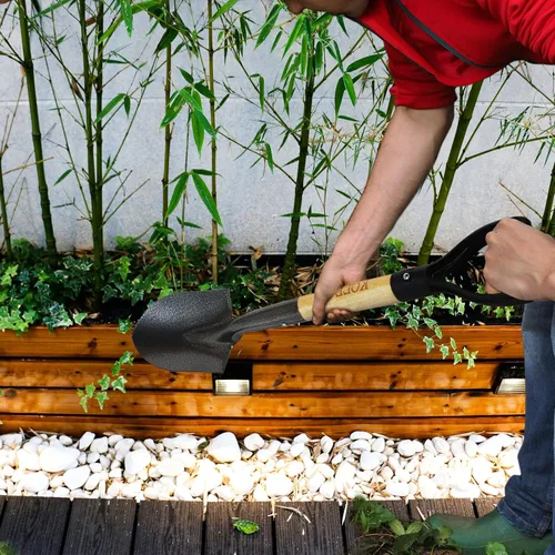 Miniatura 8 de KOLEIYA Pala pequeña de mango corto – 28 pulgadas de longitud total – Pala de arena de metal para niños para excavar y jardinería – metal + madera