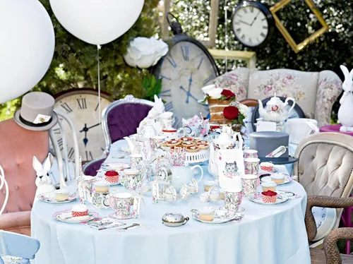 Miniatura 7 de Guirnalda de banderines de tetera Alicia en el País de las Maravillas de 13 pies, decoración temática para fiesta de té, cumpleaños, té de la tarde