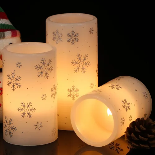 Miniatura 14 de Velas de Navidad sin llama con calcomanías de reno plateado, paquete de 3 velas LED de vidrio a pilas con temporizador remoto, velas de pilar