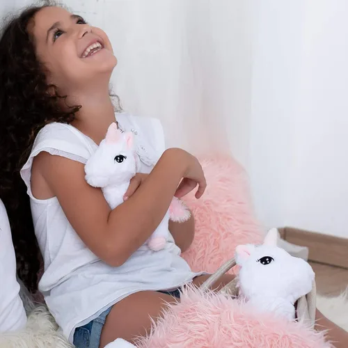 Miniatura 4 de Perfectto Design Juguetes de unicornio para niñas de 3, 4, 5 años. Set de 4 piezas - Animal de peluche mamá bebé, bolso y una manta para muñeca.