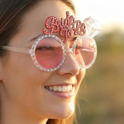 Miniatura 8 de NUOBESTY 2 lentes de sol para novia y novio, anteojos decorativos para fiesta de boda, accesorios ligeros para despedida de soltero y despedida