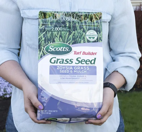 Miniatura 3 de Scotts Turf Builder Semillas de césped Zoysia & Mantillo, Cultiva un césped resistente y de bajo mantenimiento, 5 libras.