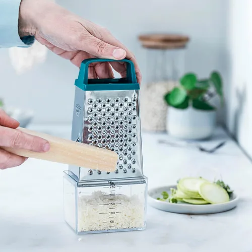 Miniatura 3 de Lacor - 61363 – Rallador de cocina con recipiente de acero inoxidable, incluye recipiente para alimentos de 8.5 fl oz, 4 lados de corte: fino