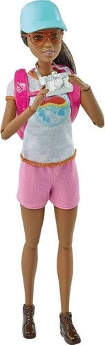 Miniatura 3 de Barbie Juego de muñecas de senderismo, morena con cachorro y 9 accesorios incluyendo mochila transportadora de mascotas, mapa, cámara y más