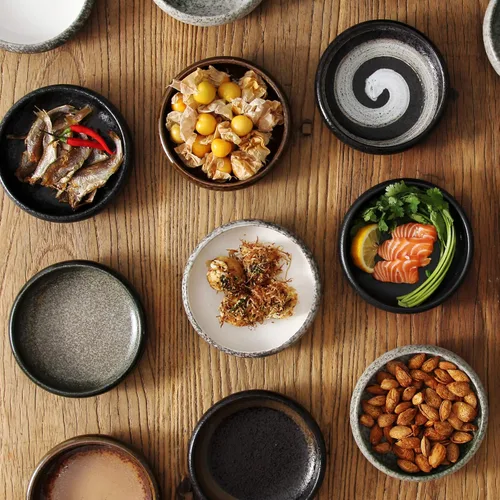 Miniatura 4 de Uaral Juego de platos de ensalada japonesa, platos y cuencos negros, juego de platos negros de cerámica, juego de platos de aperitivo de 4, 5.5