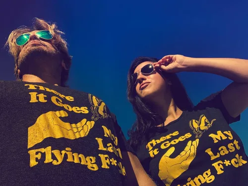 Miniatura 3 de Camiseta sarcástica divertida para hombre There Goes My Last Flying F*ck