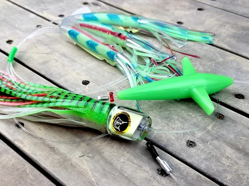 Miniatura 7 de Lobo Lures #295 Pelagic Magic Bigeye Atún Super Glow Lumo Daisy Chain Marlin & Atún Trolling Señuelo Uretano Hecho en Estados Unidos