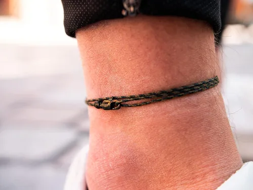 Miniatura 17 de Made by Nami Surfer Anklet with Snap Hook Clasp Waterproof & Adjustable Thin String Ankle Bracelets for Women and Men Handmade Jewelry for Beach and