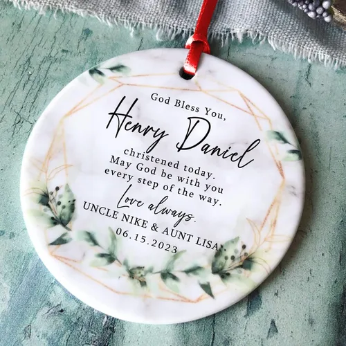 Miniatura 3 de Recuerdos personalizados de adorno de Navidad para bebé, regalos de bebé que llegan, adornos de cerámica para árbol de Navidad, adornos de primera