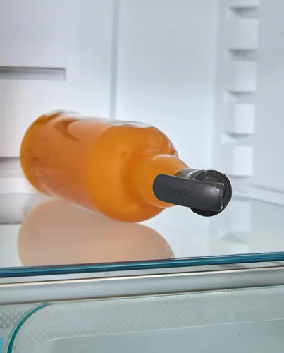 Miniatura 8 de Zyliss Juego de 2 tapones para botellas, selladores reutilizables a prueba de fugas para vino y bebidas con asas ergonómicas de paja de trigo, sello
