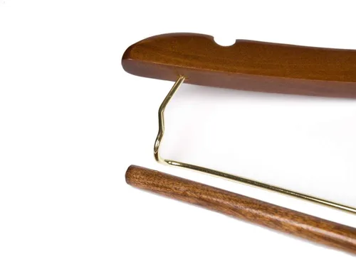 Miniatura 5 de 10 Perchas de Madera Curvadas Quality Hangers Hermosas y Resistentes para Trajes y Abrigos con Barra de Bloqueo Ganchos Dorados Acabado de Nogal (10)