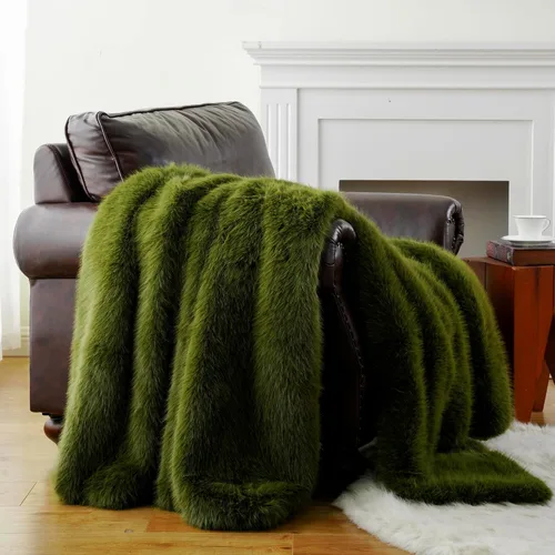 Miniatura 22 de BATTILO HOME Manta de Tiro de Piel Sintética Negra Mullida y Lujosa, Manta Negra para Sofá, Sillón, Silla, Cama, Mantas de Piel Mullida, Suave