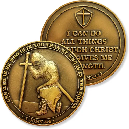 Miniatura 2 de The Task Ahead Coin, paquete a granel de 10, I Can Do All Things, monedas de desafío, chapado en oro antiguo, con un caballero templario arrodillado