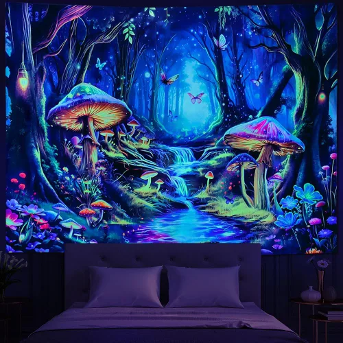 Tapiz de Hongos con Luz Negra Reactivo a UV, Tapiz de Paisaje de Bosque Brumoso, Fantasía de Hadas en País de las Maravillas con Mariposas para