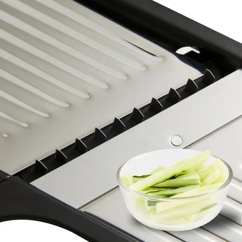 Miniatura 16 de Restaurantware Rebanadora de mandolina ajustable de acero inoxidable, cortador de verduras estándar alemán con protector de cuchilla, incluye