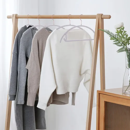Miniatura 7 de OIKA Paquete de 50 perchas de plástico resistentes para suéteres, abrigos y ropa, capacidad de peso de 11 libras, antideslizantes, 17.8 pulgadas