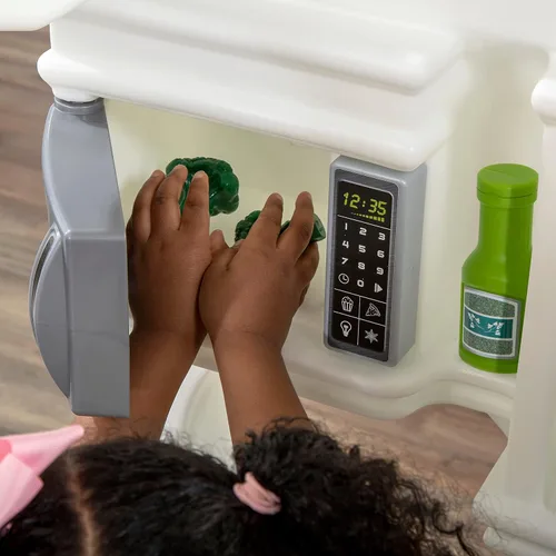 Miniatura 8 de Step2 Grand Walk-in - Juego de cocina y parrilla para niños, cocineta para interiores y exteriores, juego interactivo con luces y sonidos, plástico