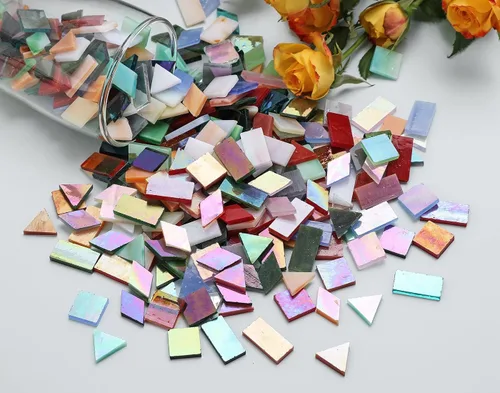 Miniatura 6 de Lanyani Azulejos de Mosaico de Vidrio Iridiscente a Granel, 4 Formas 700 Piezas de Azulejos de Vidrio Teñido Iridizado Brillante para Manualidades
