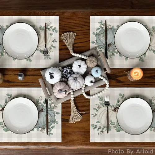 Miniatura 3 de Artoid Mode - Set de 2 manteles individuales de cuadros de búfalo con calabazas y hojas de eucalipto, manteles otoñales de 12x18 pulgadas para Azul