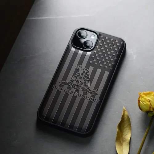 Miniatura 4 de Carveit Funda magnética de madera para iPhone 13 [madera natural y TPU suave] Funda protectora de madera única a prueba de golpes compatible