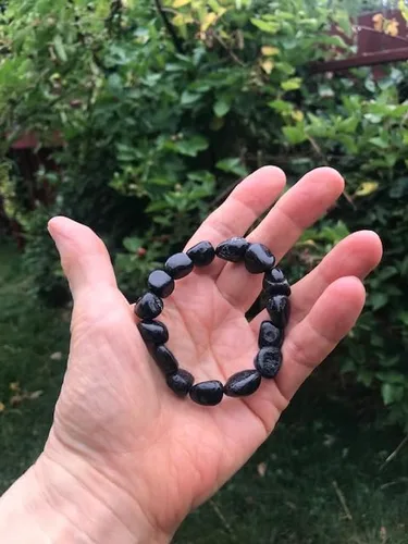 Miniatura 5 de Pulsera elástica con piedras pulidas de turmalina negra 8 pulgadas de largo que se ajusta cómodamente a una muñeca de 5.5 a 7 pulgadas, Piedra
