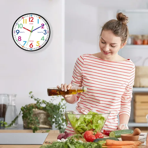 Miniatura 6 de Reloj de pared para niños, 9.5 pulgadas, pequeño, moderno, funciona con pilas, silencioso, analógico, clásico, para oficina, hogar, baño, cocina