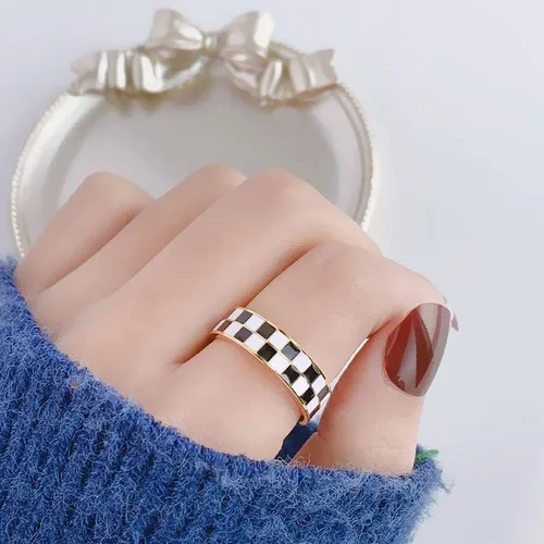 Miniatura 5 de Anillo de acero de titanio, oro de 14 quilates, color negro y blanco, tamaño 5-10