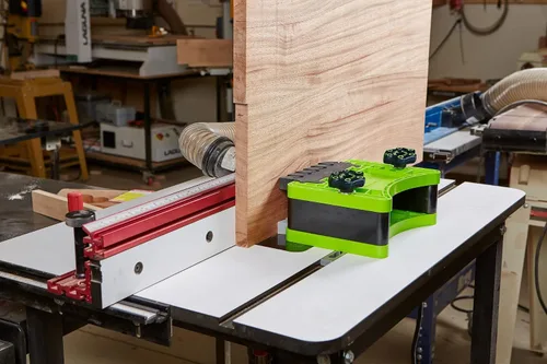 Miniatura 8 de BOW Products FeatherDUO FP3 - Guía de empuje para sierras de mesa, mesas de router y sierras de cinta - Guía de empuje apilable con aletas de EVA