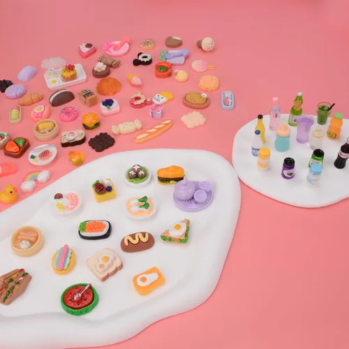 Miniatura 4 de MUYIZI 100 piezas de alimentos en miniatura Mini comida en miniatura accesorios para casa de muñecas de resina pequeña, juego de comida para casa