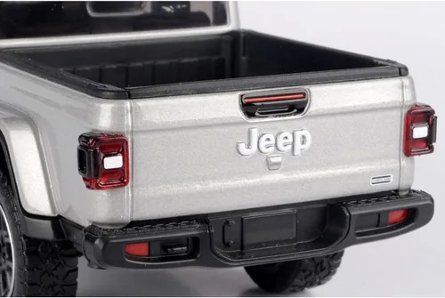 Miniatura 7 de Motormax Motormax 79365 - Camión pickup de juguete Gladiator Overland (parte superior cerrada) plateado metálico 124-127 modelo de auto fundido a