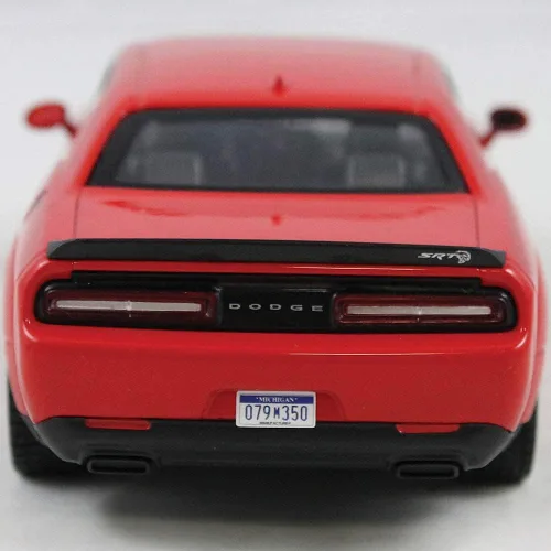 Miniatura 7 de Dodge Challenger SRT Hellcat Widebody Red 1/24 modelo fundido a presión 2018 por Motormax 79350