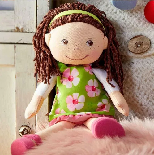 Miniatura 6 de HABA Coco - Muñeca de bebé suave de 12 pulgadas con pelo castaño, cara bordada, vestido verde extraíble, diadema a juego, lavable a máquina, 18