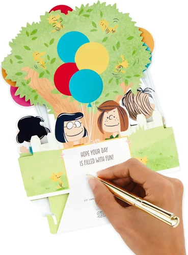 Miniatura 6 de Hallmark Paper Wonder Peanuts - Tarjeta de cumpleaños desplegable (Snoopy, Charlie Brown, Día lleno de diversión)