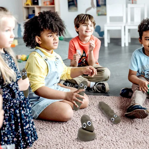 Miniatura 2 de Paquete de 3 Juguetes Novedosos Divertidos Elásticos Sensoriales para Aliviar el Estrés con Forma de Caca, Broma Engañosa Fidget para Ansiedad