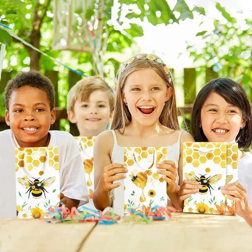 Miniatura 7 de WERNNSAI Paquete de 16 bolsas de regalo de abejas, suministros de fiesta de abejas, bolsas de recuerdo para niños y niñas, decoraciones