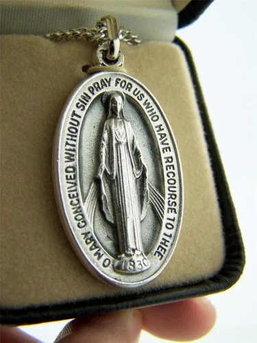 Miniatura 4 de CB Base en tono plateado medalla ovalada Virgen María Madonna 1 12 pulgadas no aplicable