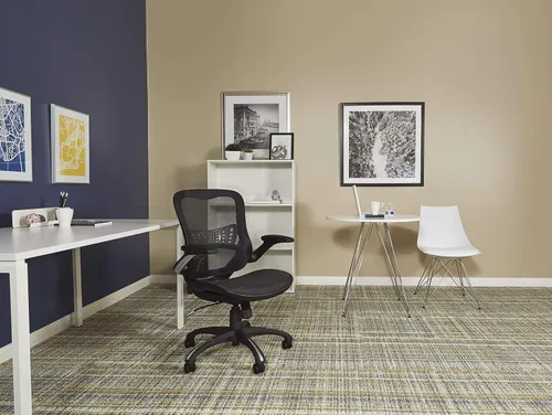 Miniatura 2 de Office Star Riley - Silla de escritorio ventilada para gerente con asiento y respaldo de malla transpirable, base negra con negro