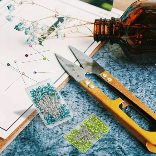 Miniatura 3 de BLMHTWO 1200 alfileres de costura con cabeza de perla, alfileres rectos para coser con caja, alfileres de acolchado con cabeza de vidrio de bola