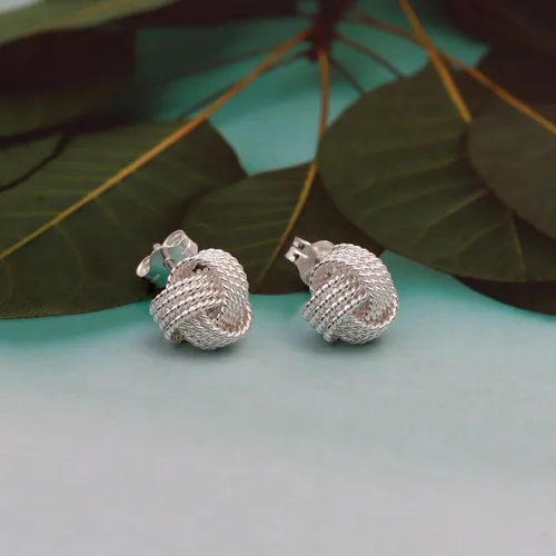Miniatura 5 de LeCalla Aretes de plata de ley con nudo de amor, aretes ligeros de diseño italiano trenzado para mujer
