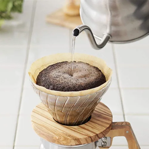 Miniatura 4 de Hario V60 Gotero de café de cristal, tamaño 01, madera de olivo