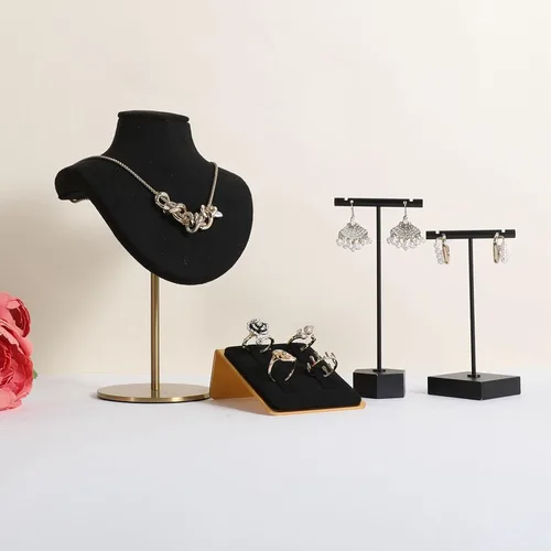 Miniatura 3 de GemeShou Soporte de anillo de joyería negro para mujeres, exhibición de anillo minorista, organizador de almacenamiento de anillo de terciopelo