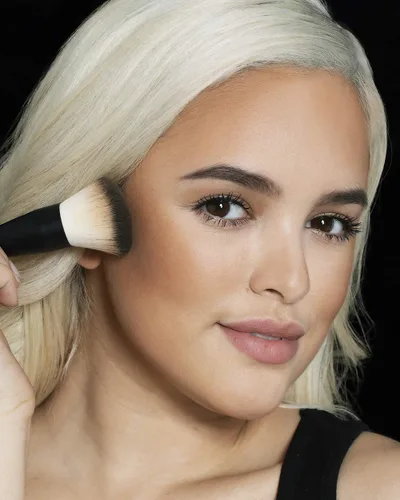 Miniatura 9 de Maybelline Maquillaje en polvo bronceador de la ciudad de Nueva York, bronceador y polvo de contorno, 100, 0.32 onzas CIUDAD BRONZR 100