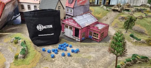Miniatura 3 de Warlord Games Juego de dados de seis caras D6 30x Clásico de 0.394 in (azul)