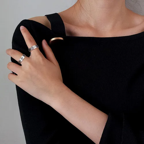 Miniatura 4 de FUNRUN JEWELRY Anillo de acero inoxidable para la ansiedad para mujeres y hombres, anillos giratorios de luna y estrella celta para aliviar