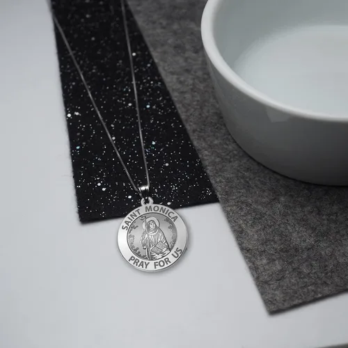 Miniatura 5 de Plata de ley Medalla Saint Monica Religiosadisponible en Solid Oro Blanco De 10K and14K Amarillo o, o, plata de ley, PG71010